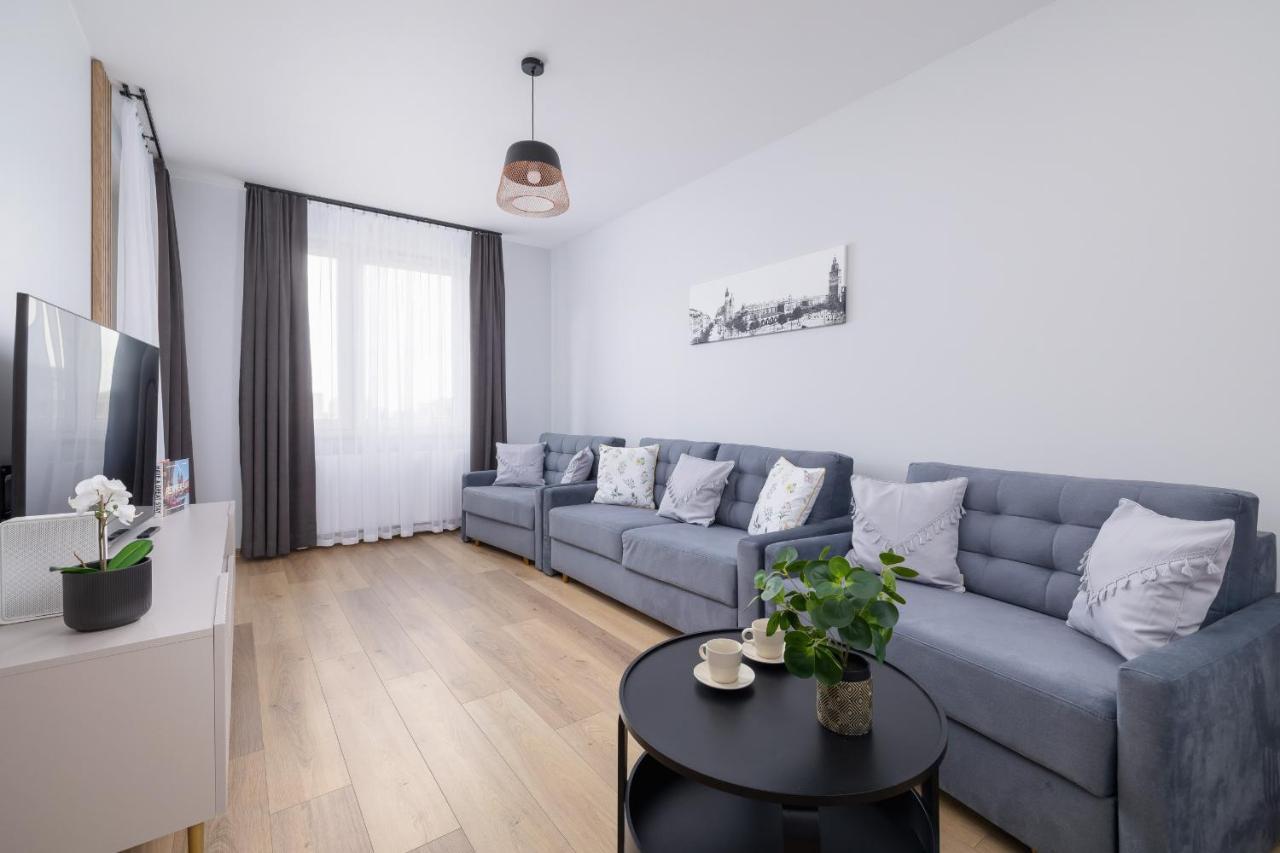 Osiedle Avia Harmonious Apartment With Balcony & Parking Cracow By Renters Prestige Kraków Exteriör bild