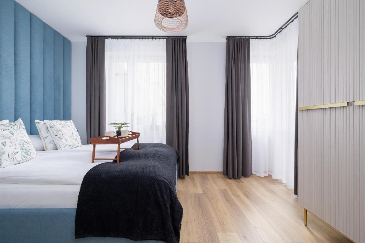 Osiedle Avia Harmonious Apartment With Balcony & Parking Cracow By Renters Prestige Kraków Exteriör bild